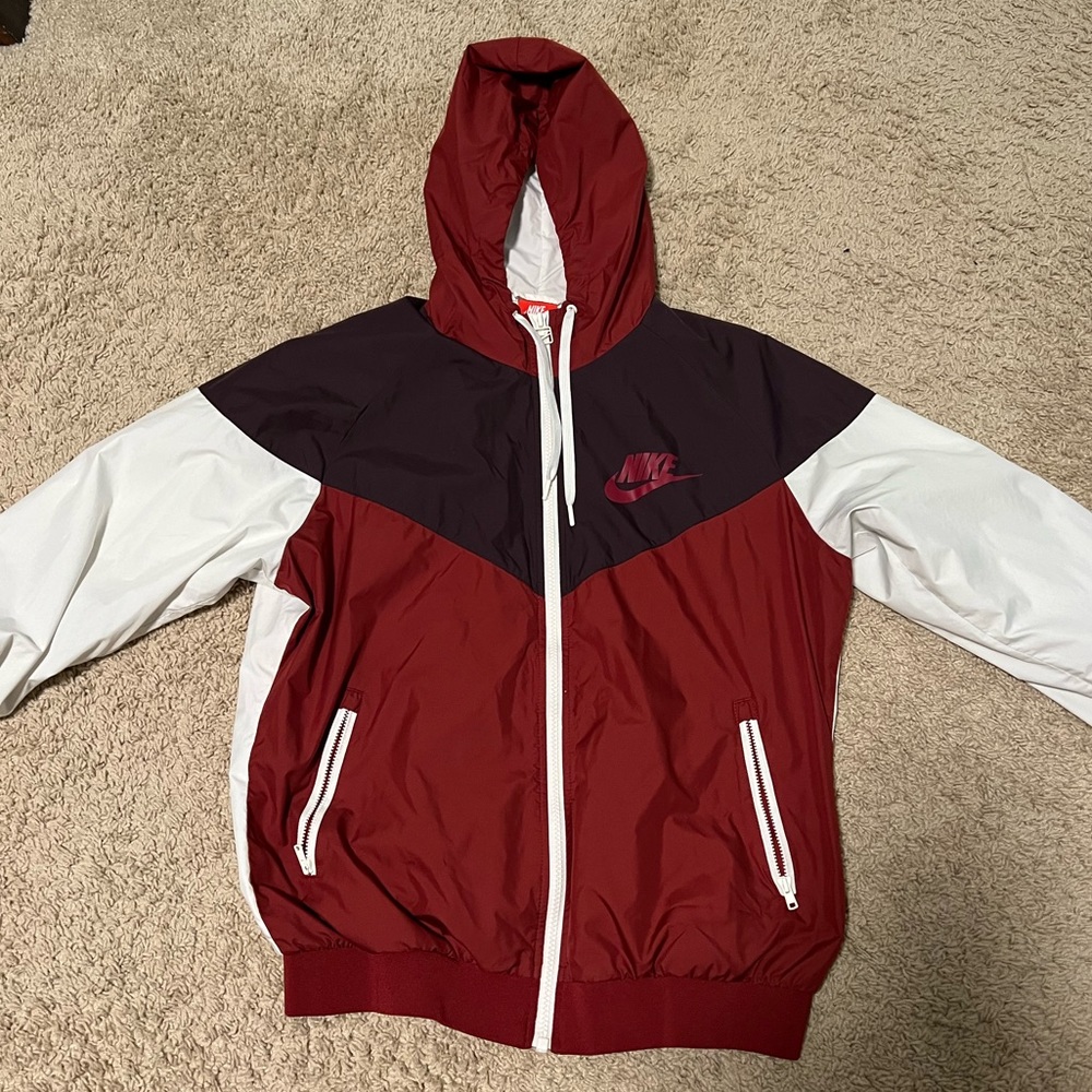 Women’s Nike Windrunner